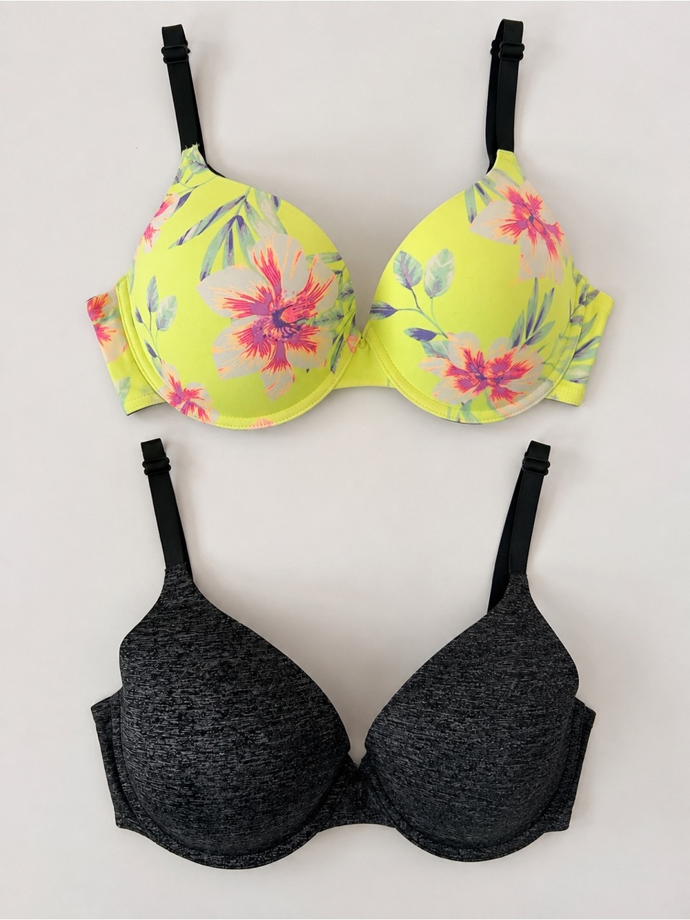 Bundle of TWO 34DD bras - PINK and Victoria’s Secret